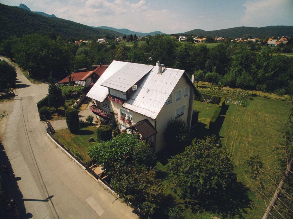 Apartman Belin Ogulin Eksteriør billede